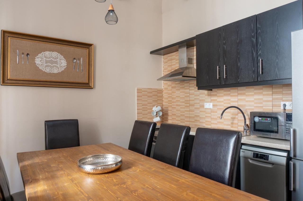 Villa Acropolis Heights At The Foot Of The Parthenon Atene Esterno foto